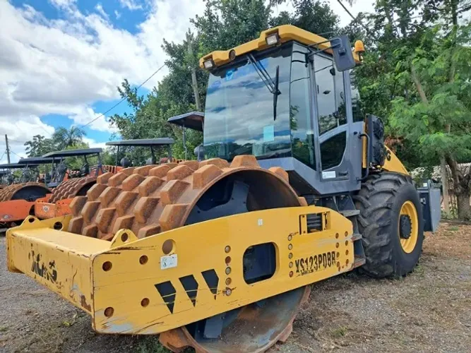 Rolo Compactador XCMG, modelo XS123PD, ano 2021