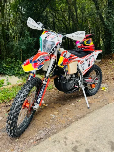 Mxf 300rxs de fino trato