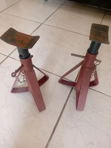Cavalete de automóvel