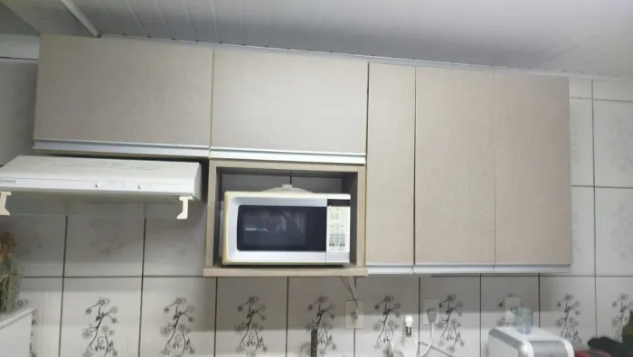 Vendo Armário de Cozinha.