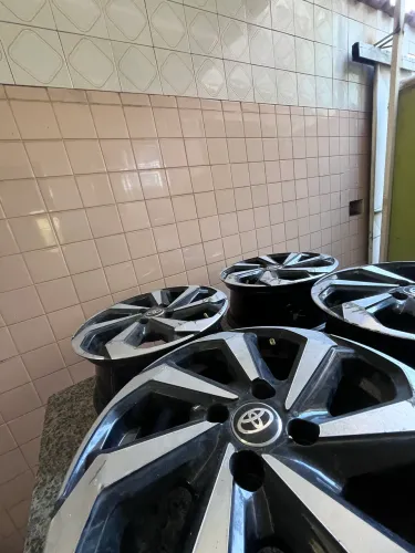 rodas tarântula toyota