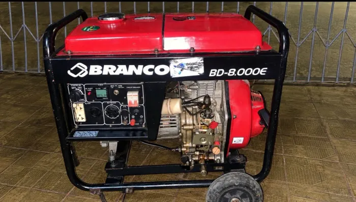 Gerador branco BD8000E