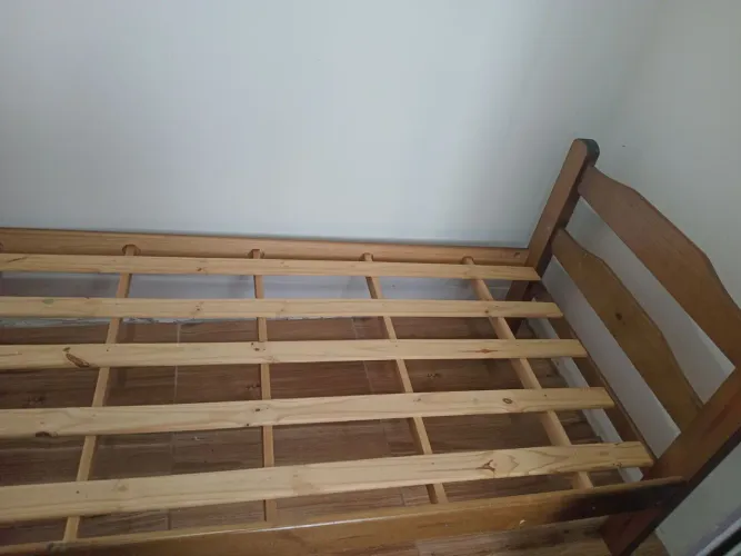 Cama de solteiro 