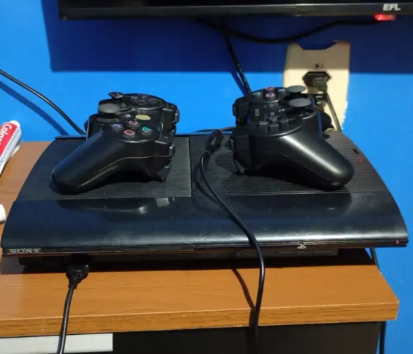 PS3 - DESBLOQUEADO / JOGOS, APPS E LOJAS
