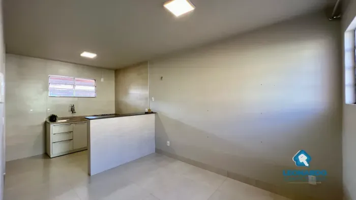 Sobrado para venda possui 50 metros quadrados com 2 quartos