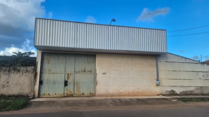 ALUGA-SE GALPÃO - 360m² | ZONA SUL DE PORTO VELHO