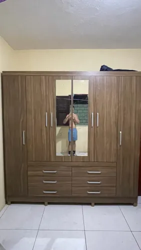 Guarda roupas de casal 6 portas
