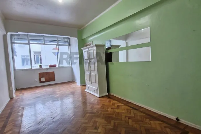 Apartamento à venda em Copacabana | 2 quartos | 80 m² | Próximo ao Metrô Siqueira Campos!