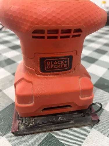 LIXADEIRA ORBITAL (TREME-TREME) BLACK DECKER (USADA POUCAS VEZES) 220V 200W