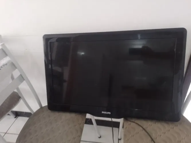 Vendo uma TV PHILIPS 32 polegadas. Modelo 32PFL3007D/78