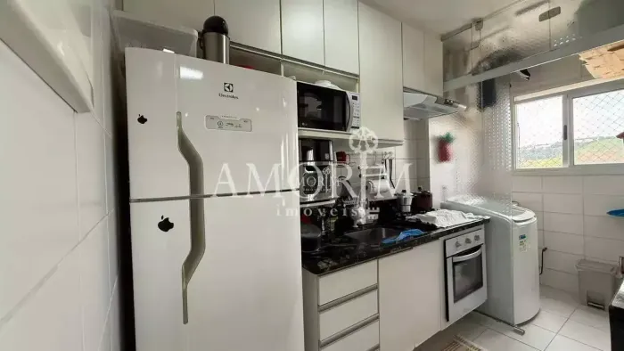 Apartamento com 2 dormitorios no portal dos ipes em cajamar