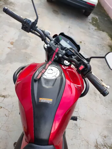 Moto Yamaha Fazer 250 (FZ25); Ano modelo 2023 semi nova com baixíssima quilometragem.