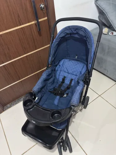 Carrinho e bebê conforto 