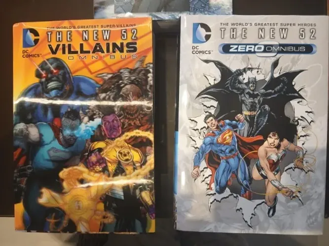 Omnibus HQ The New 52 : Futures End Five Years Later, Villains e Zero importados