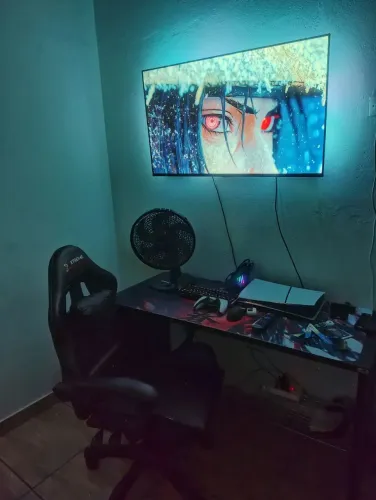 PS5 SLIN CADEIRA GAMER MAUSE. MAUSE PED.TV DE 43 PL COM LED FONES . TECLADO