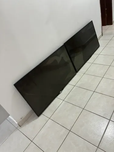 tv com defeito para retirar peça