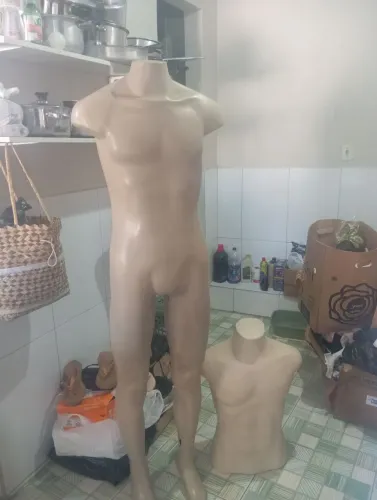Vende-se 2 maniquin