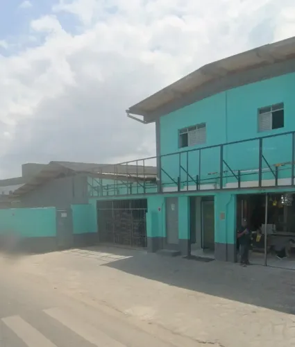 Vendo PRÉDIO COMERCIAL no Bairro das Indústrias - avenida principal - CABEÇA DE QUADRA