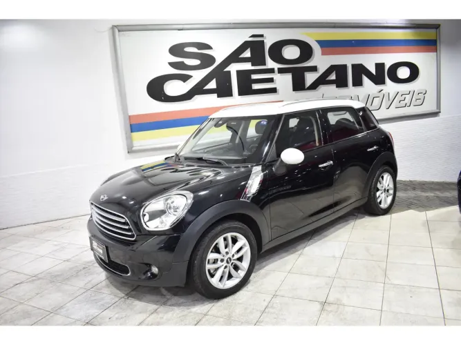 Mini Cooper Country. SE All4 TOP (elétrico) 2012