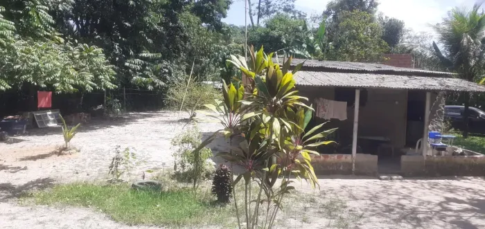 Vendo Sítio com metragem 1.970m² no Bairro Geneciano, Miguel Couto- Nova Iguaçu - RJ