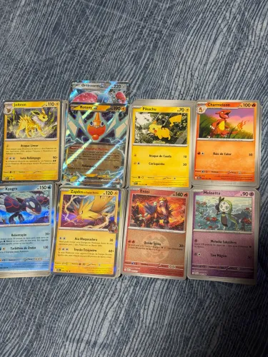 200 cartas Pokémon TCG