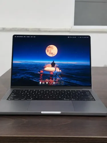 Apple MacBook Pro M1 Pro 2021 14 " 16GB 512GB Prata | Impecável