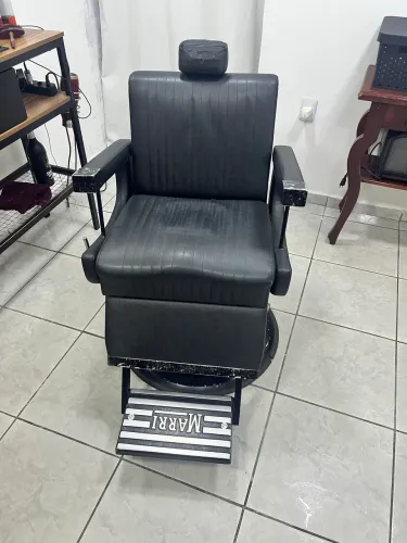 Cadeira de barbeiro / salão