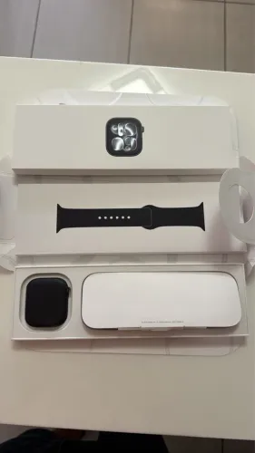 Apple Watch Series 11 - 46mm 98%