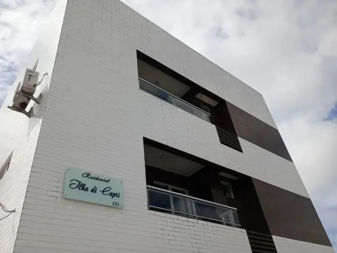Apartamento no Miramar com 3 Quartos sendo 1 Suíte
