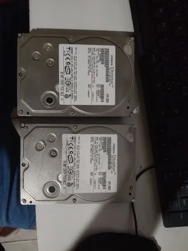 2 HDs HITACHI ULTRASTAR 1TB 3.5" 7200rpm 