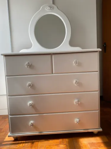 Cômoda branca princesa