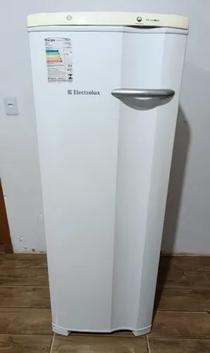 Freezer vertical Electrolux 220lt em Perfeito Estado!