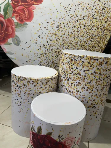 Vendo pegue e monte decoração de festa 