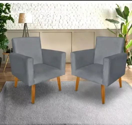2 poltrona poucos dias de uso