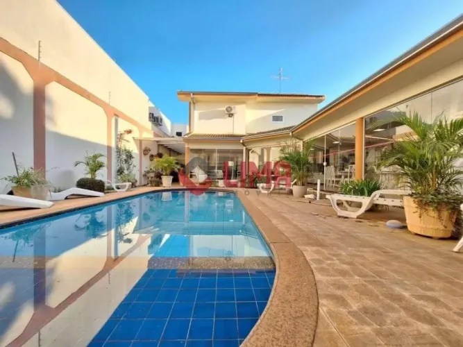 Casa para venda com 259,87 m² e 3 quartos em Jardim Estoril IV, Bauru - SP