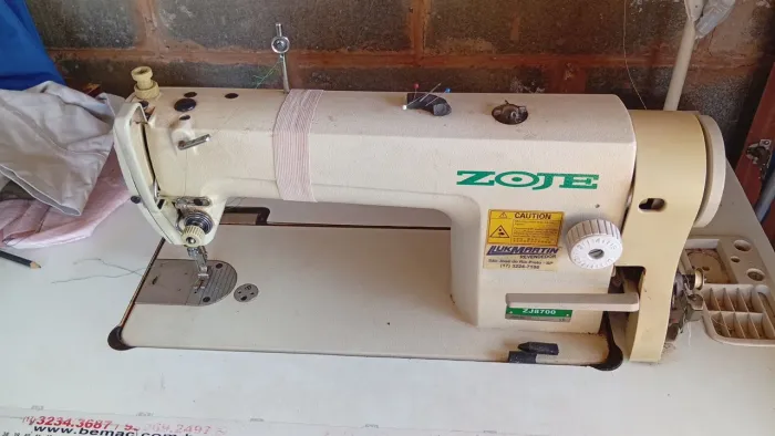 Máquina de costura Industrial