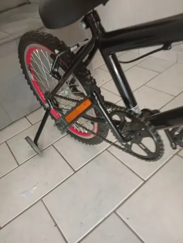 Vendo bicicleta infantil até 11 anos