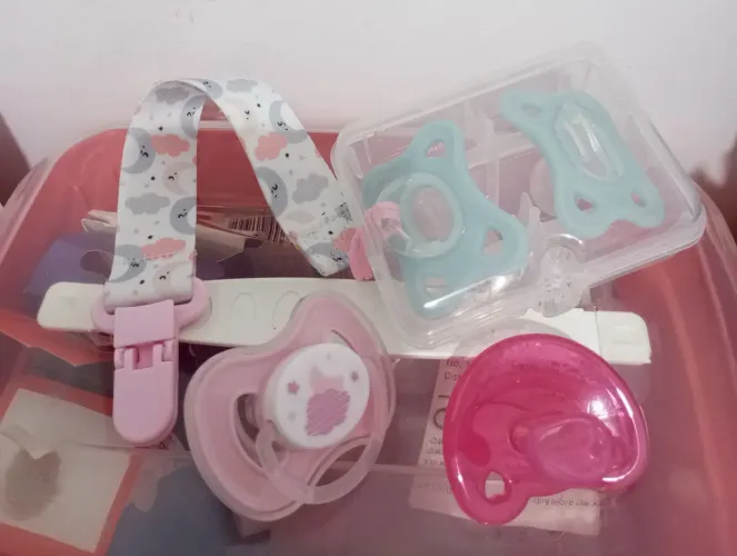 Chupetas MAM, Buba e Kuka novas