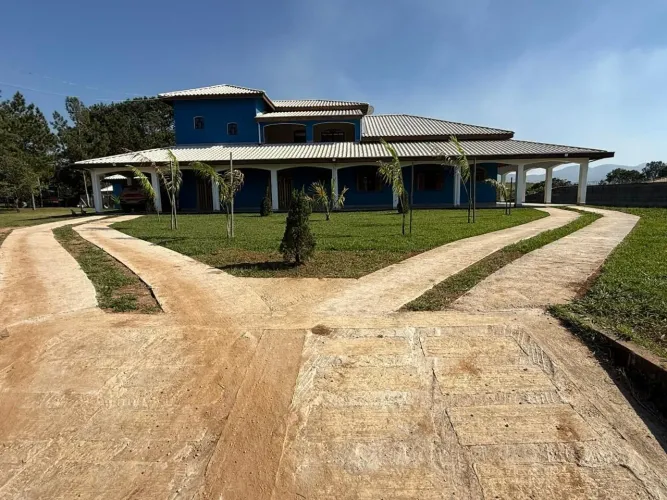 Linda chácara em Caçapava SP *