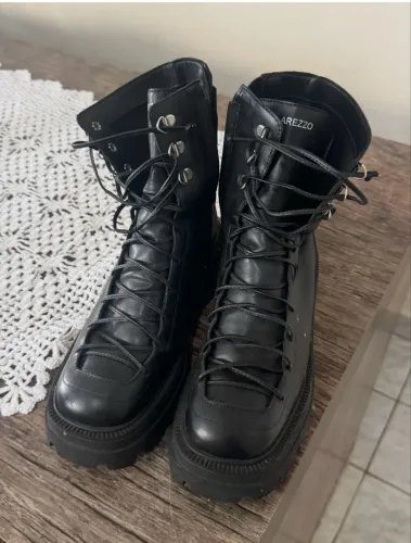 Bota Coturno Couro Tratorada Arezzo Tamanho 35