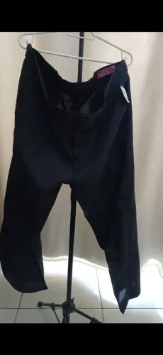 Calça social preta tamanho 48-50