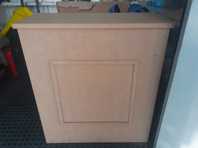 Balcão desmontável MDF novo e cavalhete sanfona com tampo.
