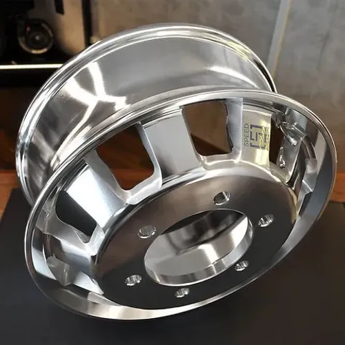 Roda de Alumínio para Caminhão 3/4 de 6 Furos Aro 17,5 abrilhantada! Ideal para R$ 600,00