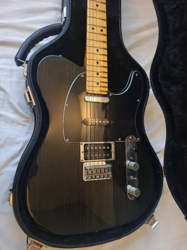 Guitarra Fender Telecaster Modern Player Plus HSS Charcoal Transparent