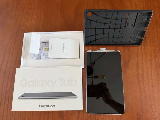 Galaxy tab A7 Lite SAMSUNG 32gb SM-T225 - usado em bom estado.