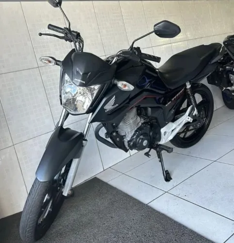 A venda moto Titan 2025