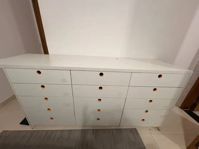 VENDO CÔMODA 15 GAVETAS.