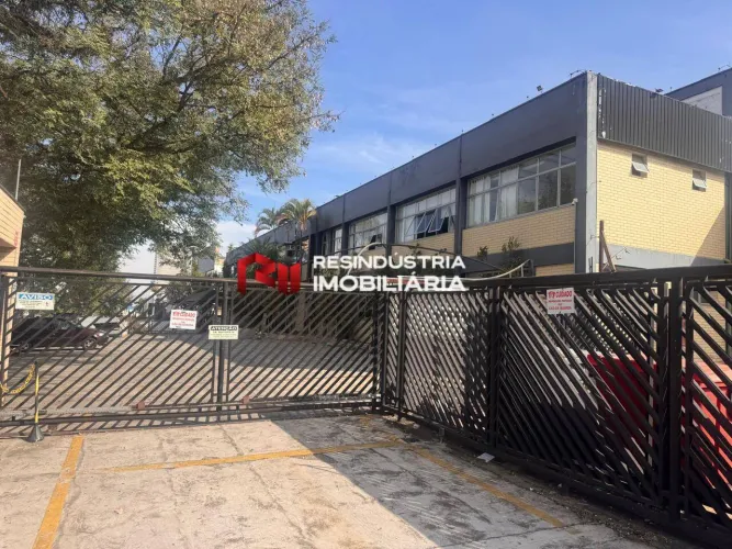 Galpão 4.865 m² Locação Alphaville Barueri, SP.