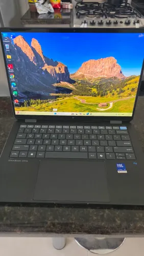 ?HP OmniBook Ultra Flip 14 | Intel Core Ultra 9 | 32GB RAM | 2TB SSD | Tela Touch 360°