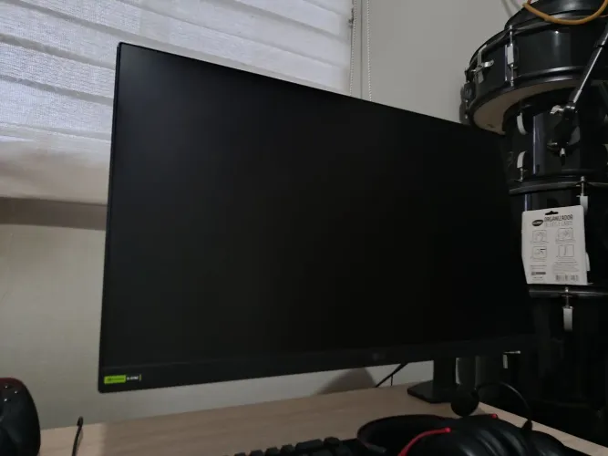 Monitor LG ultragear 180hz 24"
